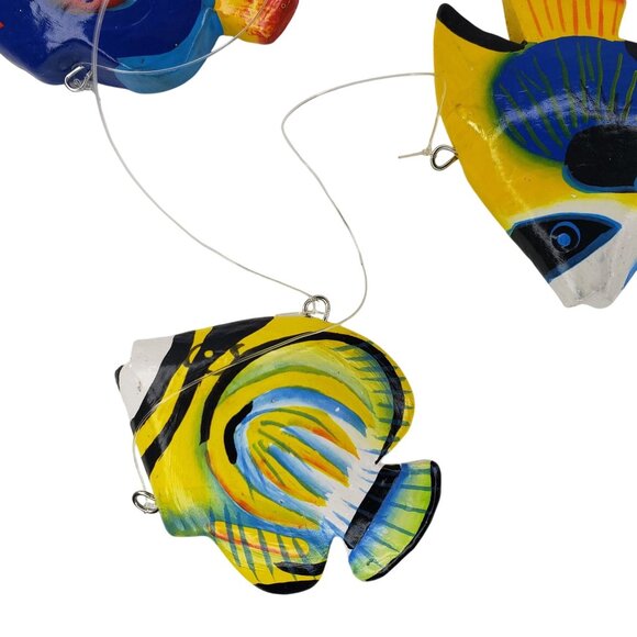 Wooden Fish Wall Hanging Decor With 3 Hand-Painted Fish On String For Nautical H - Picture 2 of 6